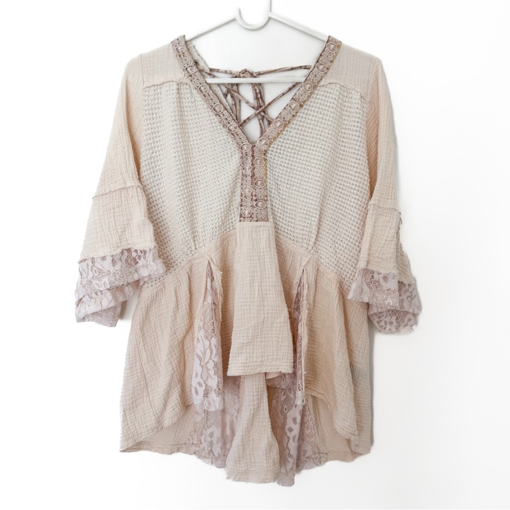 Beautiful POL Boho Lace Trim Top – Size Medium